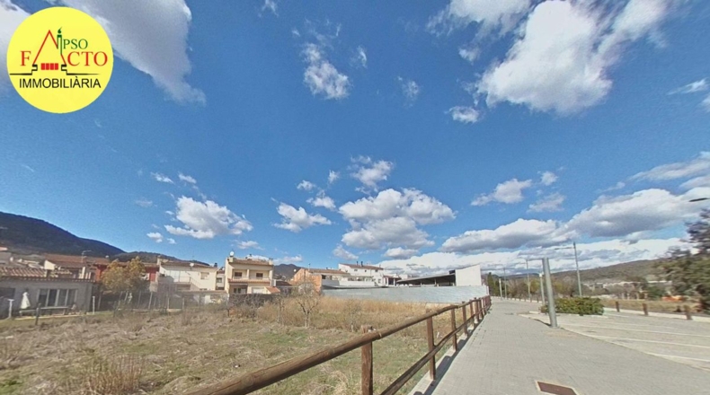 Gerona - la Cellera de Ter - 1200m2