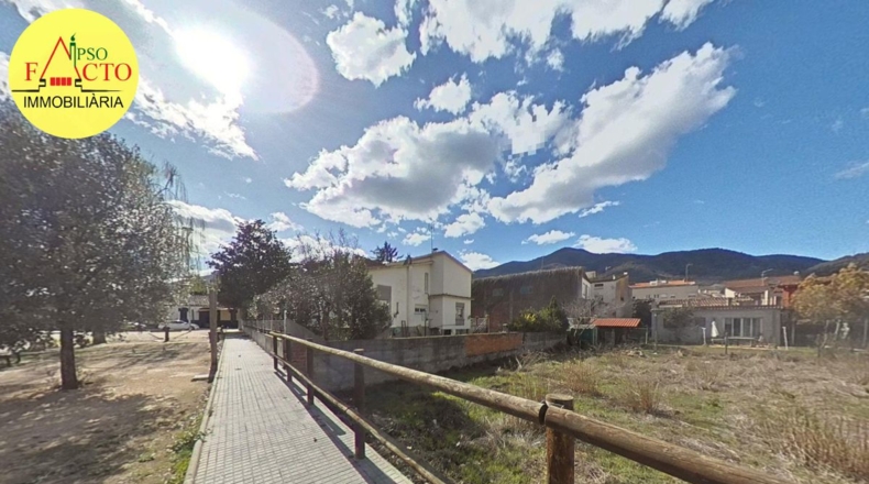 Gerona - la Cellera de Ter - 1200m2