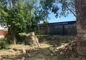 Отдельно стоящий дом с участком на продажу в городе Flaçà. Фото