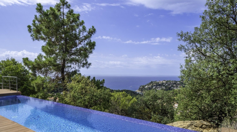 Жирона - Lloret de Mar - 1173m2