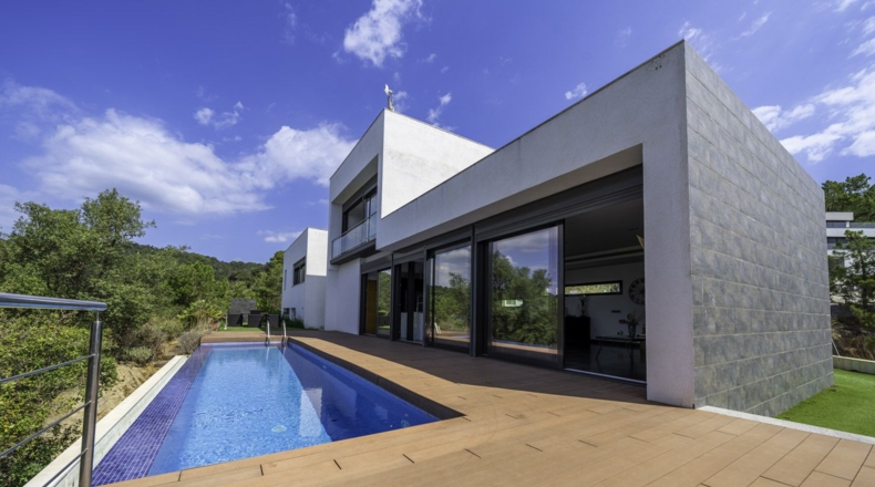 Жирона - Lloret de Mar - 1173m2