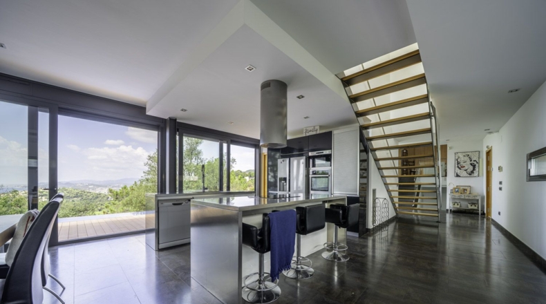 Жирона - Lloret de Mar - 1173m2