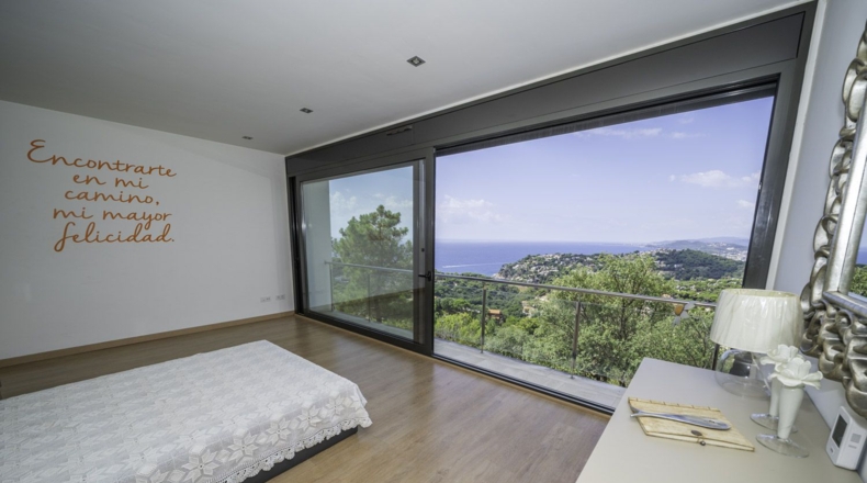 Жирона - Lloret de Mar - 1173m2