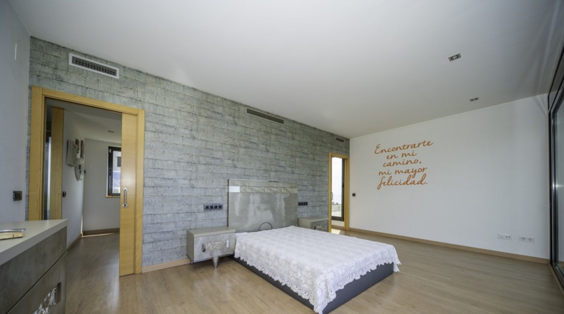 Жирона - Lloret de Mar - 1173m2