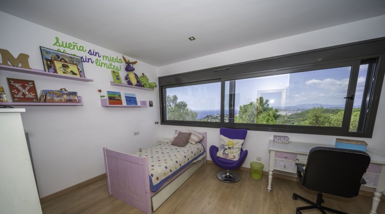 Жирона - Lloret de Mar - 1173m2