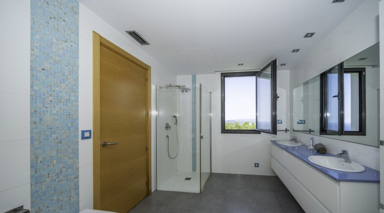 Жирона - Lloret de Mar - 1173m2