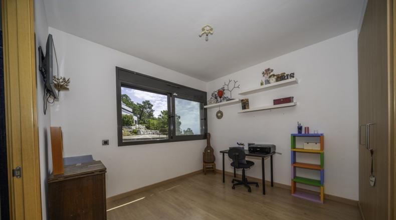 Жирона - Lloret de Mar - 1173m2