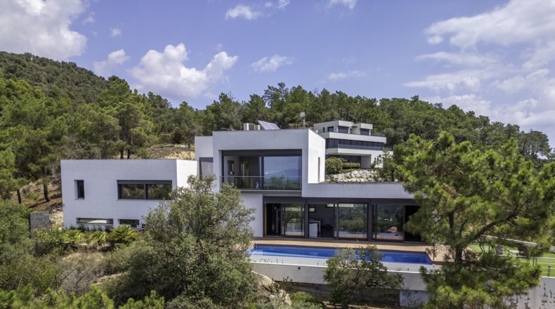 Жирона - Lloret de Mar - 1173m2