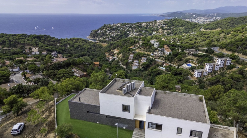 Жирона - Lloret de Mar - 1173m2