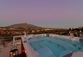 Vil·la amb terreny en venda a Marbella ref.: TR25612 foto