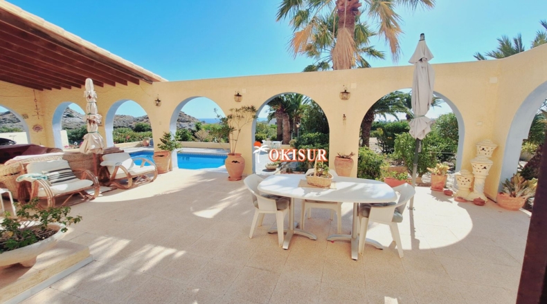 Almeria - Las Marinas - 1723m2