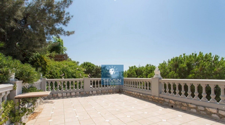Granada - Velilla-Taramay - 1170m2