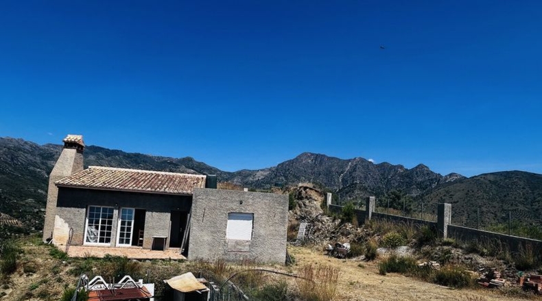 Granada - Almuñécar - 13700m2
