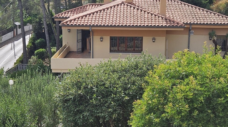 Barcelona - Corbera de Llobregat - 1850m2