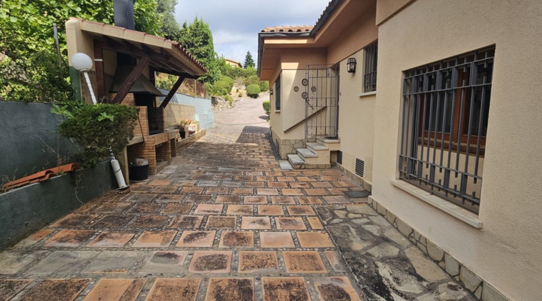 Barcelona - Corbera de Llobregat - 1850m2