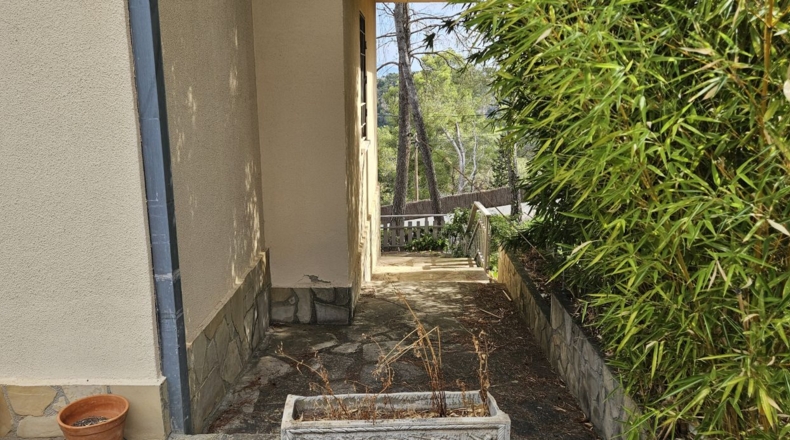 Barcelona - Corbera de Llobregat - 1850m2