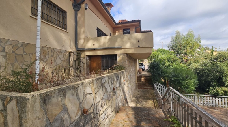 Barcelona - Corbera de Llobregat - 1850m2