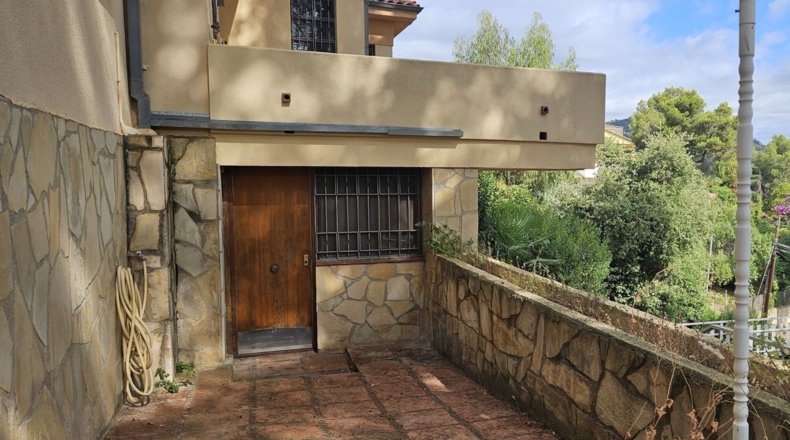 Barcelona - Corbera de Llobregat - 1850m2