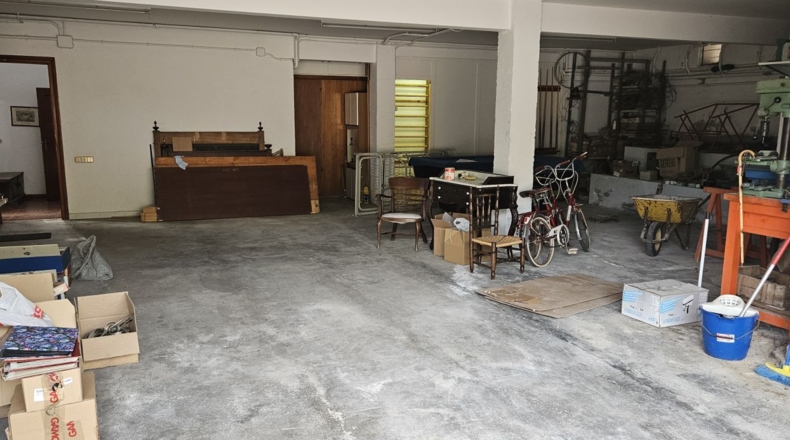 Barcelona - Corbera de Llobregat - 1850m2
