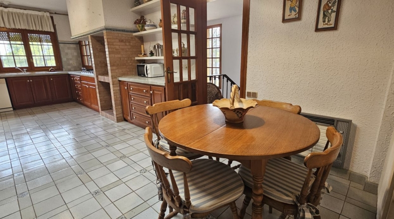 Barcelona - Corbera de Llobregat - 1850m2