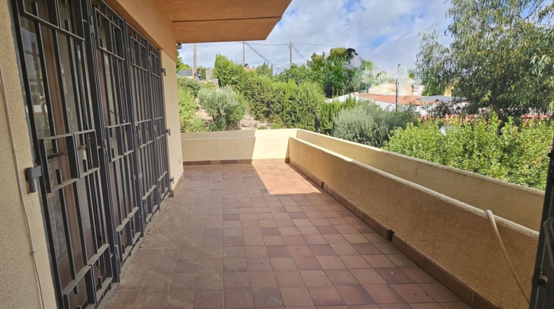 Barcelona - Corbera de Llobregat - 1850m2