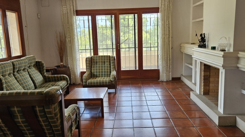 Barcelona - Corbera de Llobregat - 1850m2