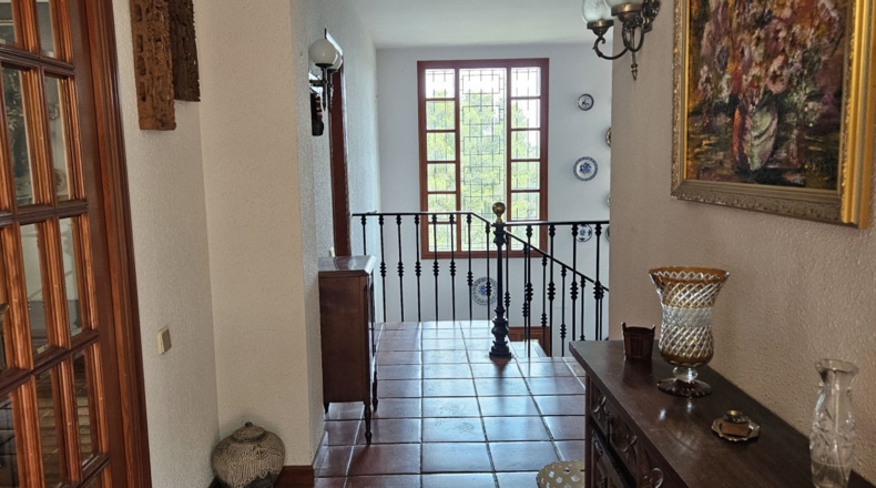 Barcelona - Corbera de Llobregat - 1850m2