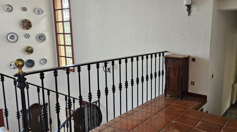 Barcelona - Corbera de Llobregat - 1850m2