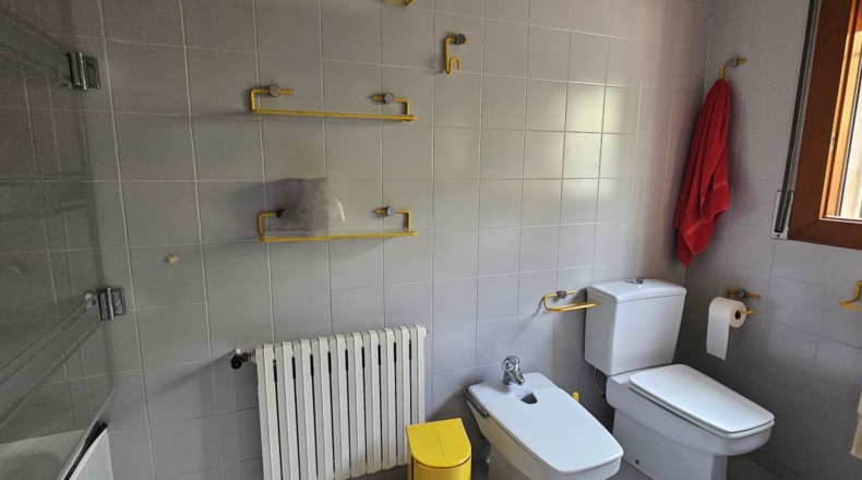 Barcelona - Corbera de Llobregat - 1850m2