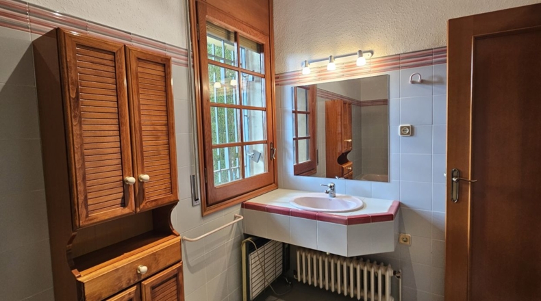 Barcelona - Corbera de Llobregat - 1850m2