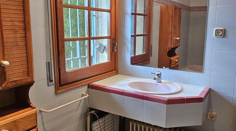 Barcelona - Corbera de Llobregat - 1850m2