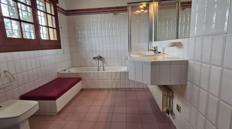 Barcelona - Corbera de Llobregat - 1850m2