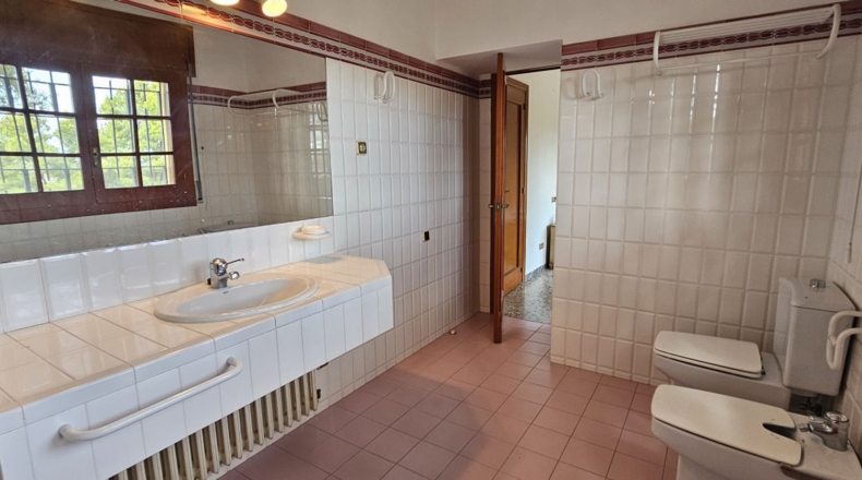 Barcelona - Corbera de Llobregat - 1850m2