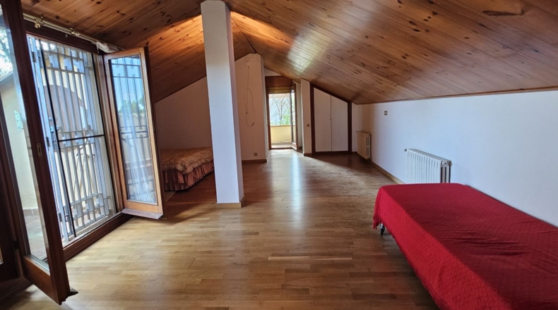 Barcelona - Corbera de Llobregat - 1850m2