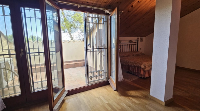 Barcelona - Corbera de Llobregat - 1850m2