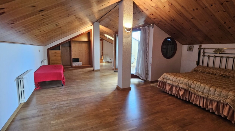 Barcelona - Corbera de Llobregat - 1850m2