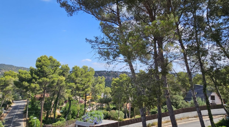 Barcelona - Corbera de Llobregat - 1850m2