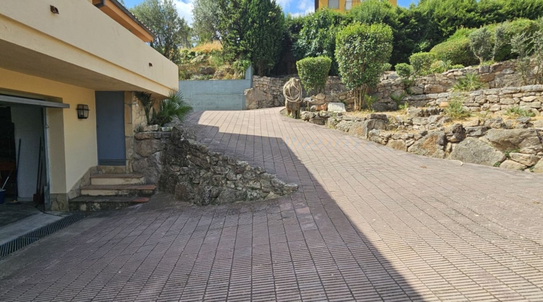 Barcelona - Corbera de Llobregat - 1850m2