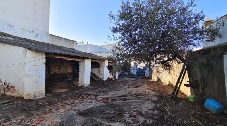 Huelva - Gibraleón - 685m2
