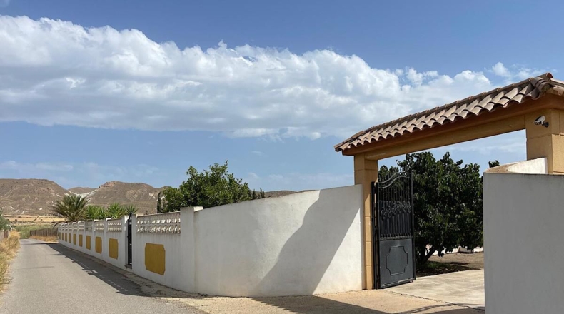 Альмерия - Tabernas - 10000m2