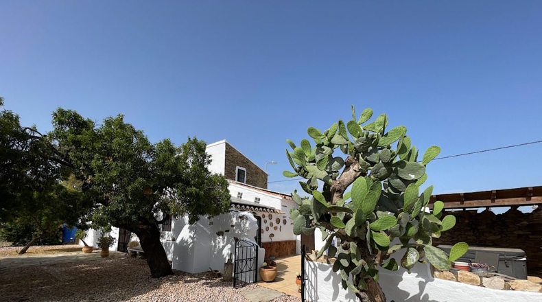 Almería - Sorbas - 10421m2