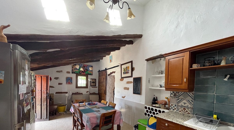 Almería - Sorbas - 10421m2