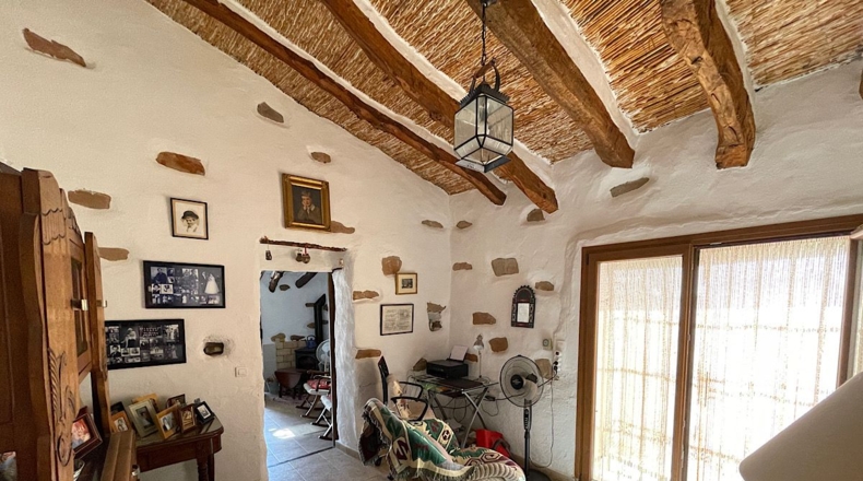 Almería - Sorbas - 10421m2