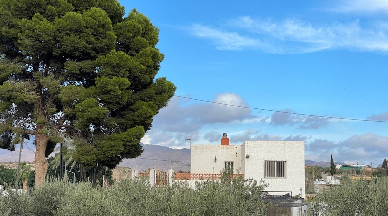 Almería - Pechina - 1415m2