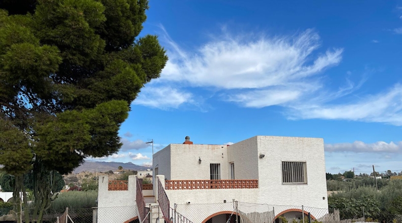 Almería - Pechina - 1415m2