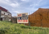Городская земля под застройку на продажу у города Dueñas. Фото
