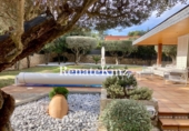 Xalet independent amb terreny en venda a Corbera de Llobregat ref.: TR183811 foto