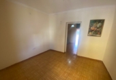 Дом с участком на продажу в городе Tomares. Фото