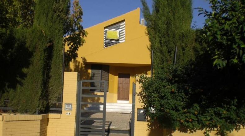 Sevilla - Dos Hermanas - 2000m2