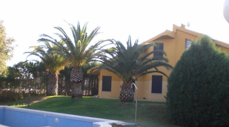 Sevilla - Dos Hermanas - 2000m2